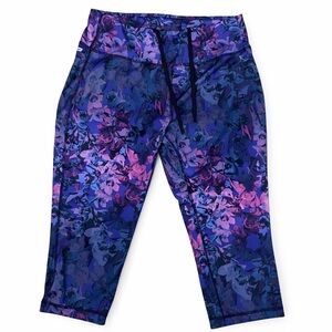 Danskin medium Vibrant Blue and Purple Capri Pants with Abstract Design